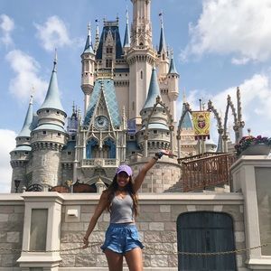 Meet your Posher, Haley